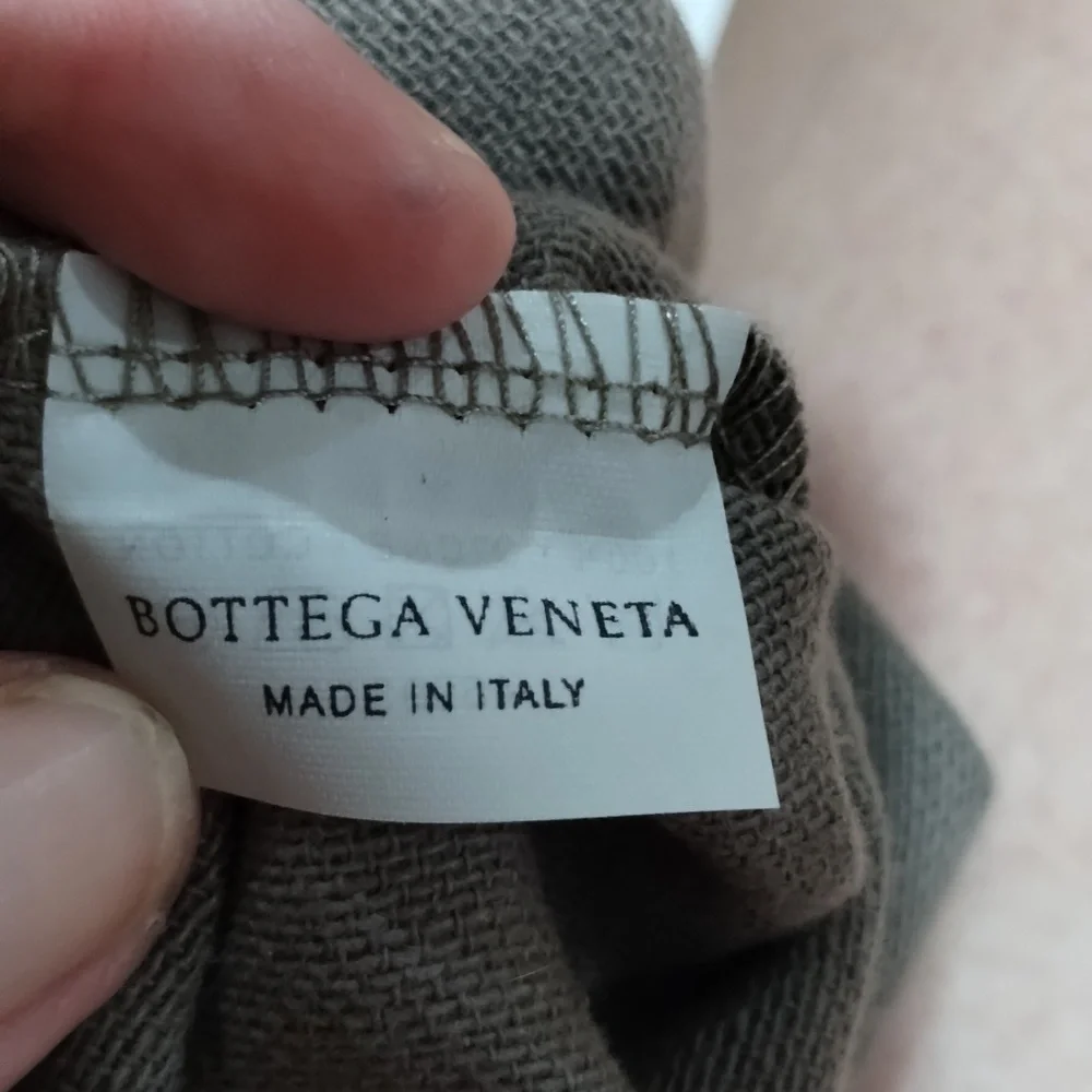 Bottega Veneta iPhone 10/XS Emb Snakeskin leather cover & Dust Cloth Nwot